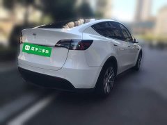 Tesla Model Y Standard Range RWD - ფოტო 4