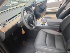 Tesla Model Y Rear-Wheel Drive - ფოტო 11