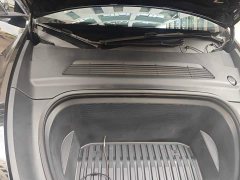 Tesla Model Y Rear-Wheel Drive - ფოტო 16
