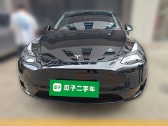 Tesla Model Y Rear-Wheel Drive - ფოტო 2