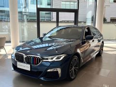 BMW 5 Series 530Li Luxury M Sport Package - ფოტო 1