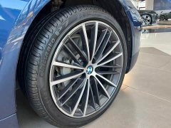 BMW 5 Series 530Li Luxury M Sport Package - ფოტო 11