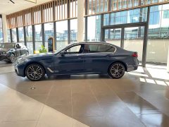 BMW 5 Series 530Li Luxury M Sport Package - ფოტო 6