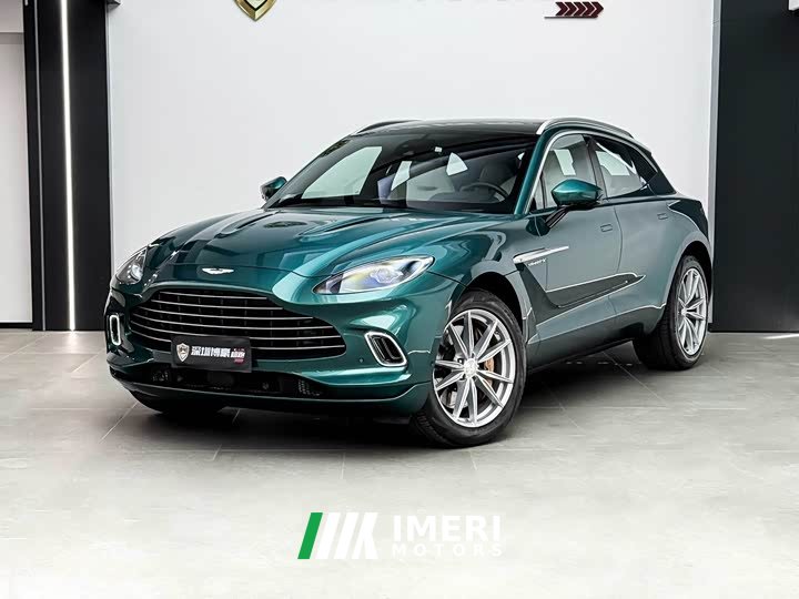 Aston Martin DBX 3.0T Inline-Six