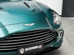Aston Martin DBX 3.0T Inline-Six - ფოტო 4