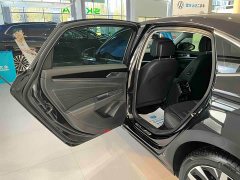 Volkswagen Passat Outstanding Edition 380TSI Dragon Ascendant Version - ფოტო 10