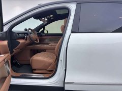 NIO ES8 Six-Seat Executive Luxury Edition - ფოტო 15