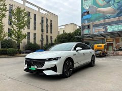 Voyah Lantu Zhaoguang PHEV AWD Ultra-Long Range Flagship - ფოტო 1