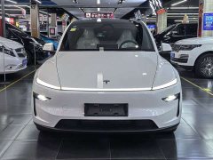Tesla Model Y Long Range All-Wheel Drive - ფოტო 2