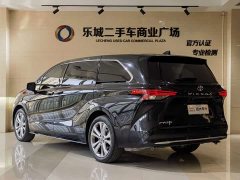Toyota Sienna 2.5L Hybrid Premium Luxury Edition - ფოტო 18