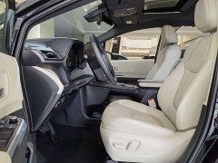 Toyota Sienna 2.5L Hybrid Premium Luxury Edition - ფოტო 4