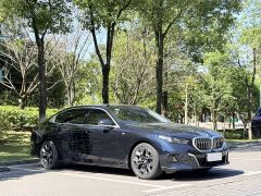 BMW 5 Series 530Li Luxury M Sport Package - ფოტო 3