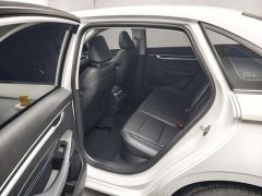 Geely Emgrand 4 Million Commemorative Edition 1.5L CVT Flying Edition - ფოტო 14