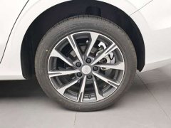 Geely Emgrand 4 Million Commemorative Edition 1.5L CVT Flying Edition - ფოტო 19