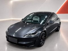 Tesla Model 3 High Performance All-Wheel Drive - ფოტო 1