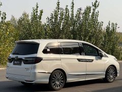 Honda Odyssey 2022 2.0L e:HEV Luxury - ფოტო 12