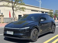 Tesla Model Y Rear-Wheel Drive - ფოტო 1