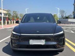 Tesla Model Y Rear-Wheel Drive - ფოტო 2
