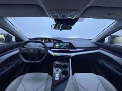 Changan UNI-V iDD 1.5T iDD 113km Smart Cool Edition - ფოტო 14