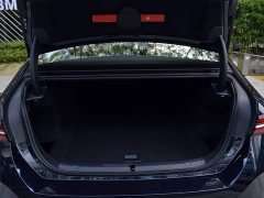 BMW i5 eDrive 35L M Sport Package - ფოტო 13