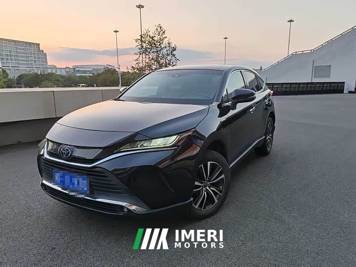Toyota Harrier Hybrid 2.5L CVT FWD Luxury