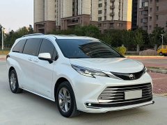 Toyota Sienna 2.5L Hybrid Comfort Edition - ფოტო 3