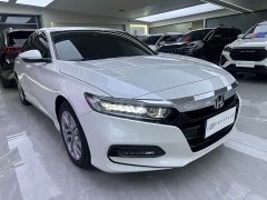 Honda Accord 2018 260TURBO Luxury National V - ფოტო 3