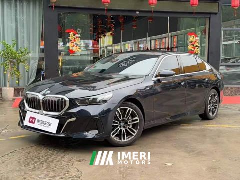 2025 BMW 5 Series 530Li Premier M Sport Package