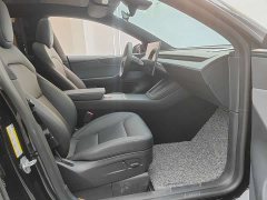 Tesla Model Y Rear-Wheel Drive - ფოტო 14