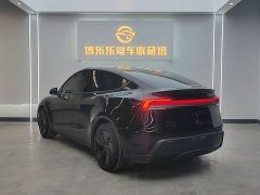 Tesla Model Y Rear-Wheel Drive - ფოტო 4