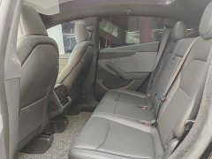 Tesla Model Y Rear-Wheel Drive - ფოტო 8
