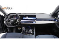 BMW 5 Series 530Li Luxury Edition Premium Package - ფოტო 5