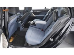 BMW 5 Series 530Li Luxury Edition Premium Package - ფოტო 7