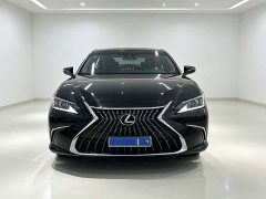 Lexus ES 260 Excellence Edition - ფოტო 2