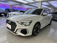 Audi A3 Facelift A3L Limousine 35 TFSI Fashion Sport - ფოტო 1
