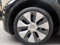 Tesla Model Y Rear-Wheel Drive - ფოტო 6