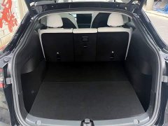 Tesla Model Y Rear-Wheel Drive - ფოტო 8