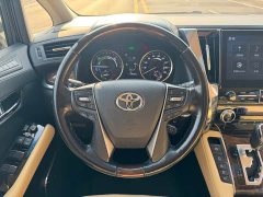 Toyota Alphard Hybrid 2.5L Luxury - ფოტო 15