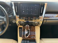 Toyota Alphard Hybrid 2.5L Luxury - ფოტო 17