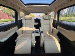 Toyota Alphard Hybrid 2.5L Luxury - ფოტო 19