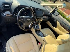 Toyota Alphard Hybrid 2.5L Luxury - ფოტო 5