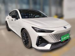 Changan UNI-V 1.5T Deluxe - ფოტო 3