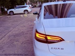 Volkswagen Lavida 1.5L Automatic Deyi Edition - ფოტო 19