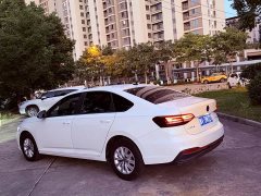 Volkswagen Lavida 1.5L Automatic Deyi Edition - ფოტო 4