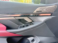 BMW 5 Series 530Li Luxury M Sport Package - ფოტო 5
