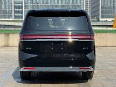 Luxeed Zhiji V9 Ultra - ფოტო 14