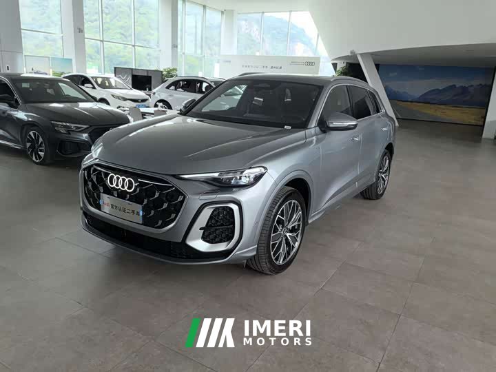 Audi Q5L 2.0T Exclusive Edition for Millions of Users - ავტომობილი ჩინეთიდან