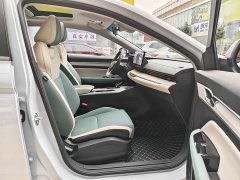 Geely L HiP 1.5TD-DHT Pro 100KM Super - ფოტო 8