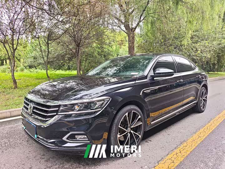 Volkswagen Passat 2020 330TSI Elite National VI - ავტომობილი ჩინეთიდან