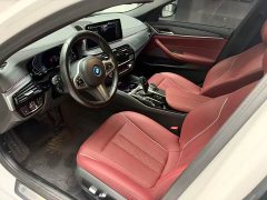 BMW 5 Series Plug-in Hybrid 2021 Facelift 535Le Pioneer Edition M Sport Package - ფოტო 11